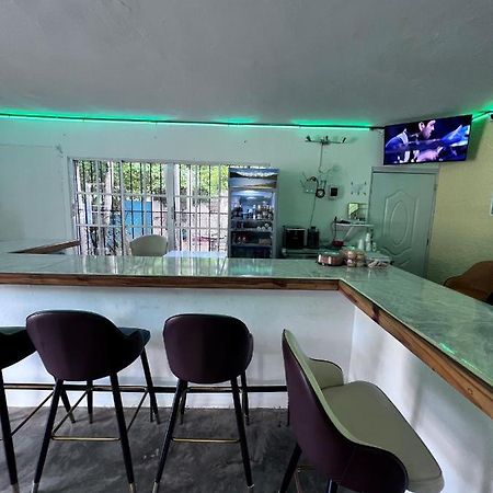 Sunrise Internet Cafe And Hotel Лас Теренас Екстериор снимка