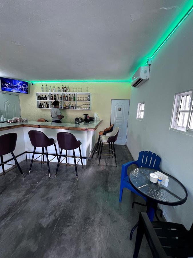 Sunrise Internet Cafe And Hotel Лас Теренас Екстериор снимка